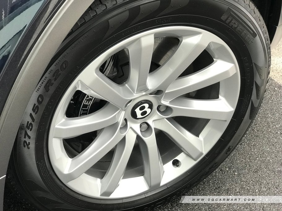 https://i.i-sgcm.com/new_cars/cars/12102/12102_g34