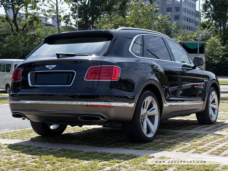 https://i.i-sgcm.com/new_cars/cars/12102/12102_g5