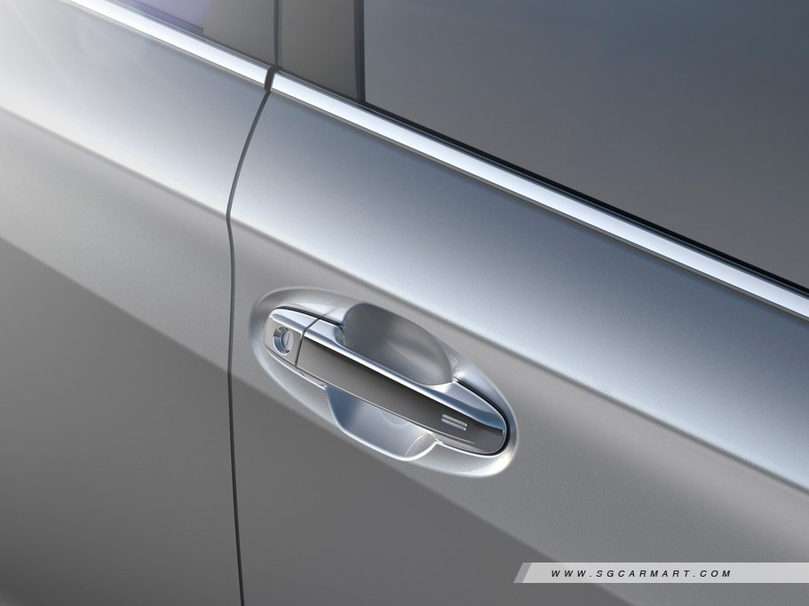 https://i.i-sgcm.com/new_cars/cars/12112/12112_g18