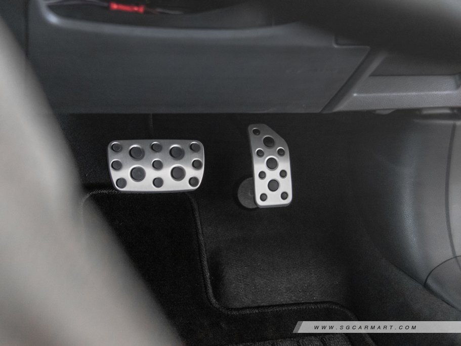 https://i.i-sgcm.com/new_cars/cars/12112/12112_g85