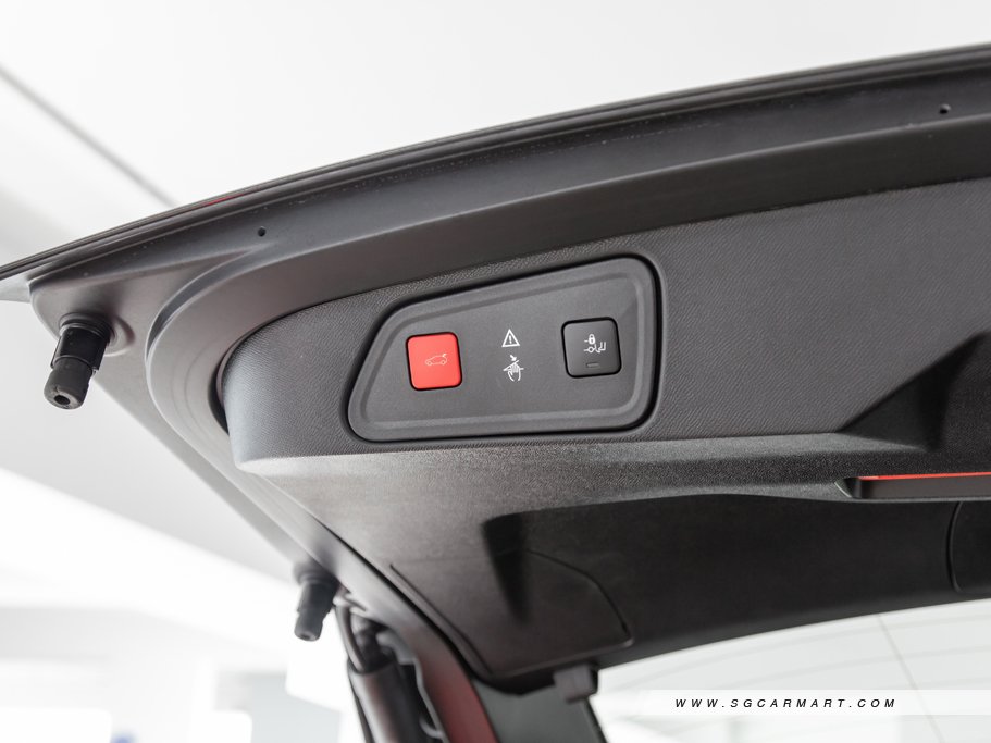 https://i.i-sgcm.com/new_cars/cars/12117/12117_g100