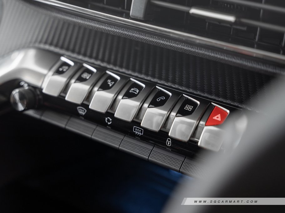 https://i.i-sgcm.com/new_cars/cars/12117/12117_g120
