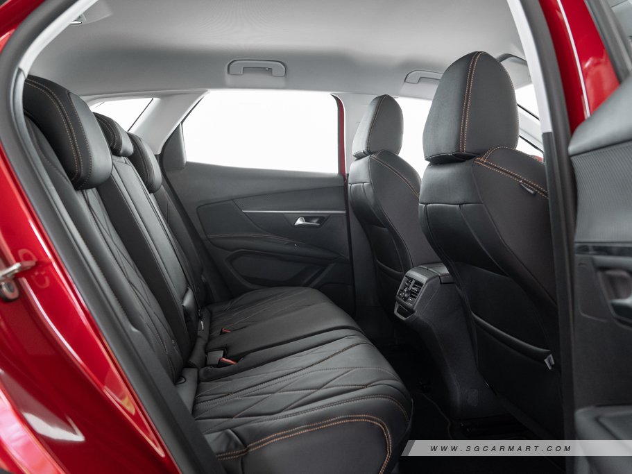 https://i.i-sgcm.com/new_cars/cars/12117/12117_g126