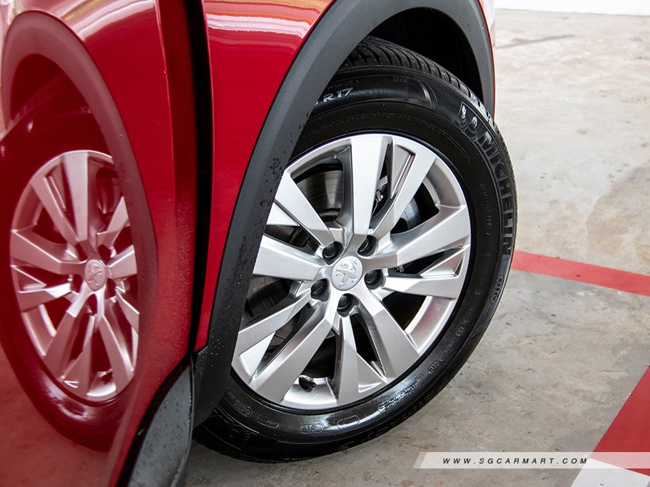 https://i.i-sgcm.com/new_cars/cars/12117/12117_g44
