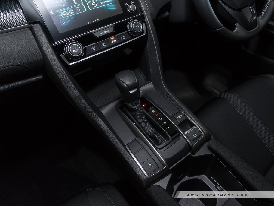https://i.i-sgcm.com/new_cars/cars/12120/12120_g106