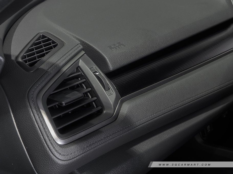 https://i.i-sgcm.com/new_cars/cars/12120/12120_g111