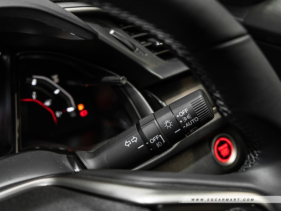https://i.i-sgcm.com/new_cars/cars/12120/12120_g152
