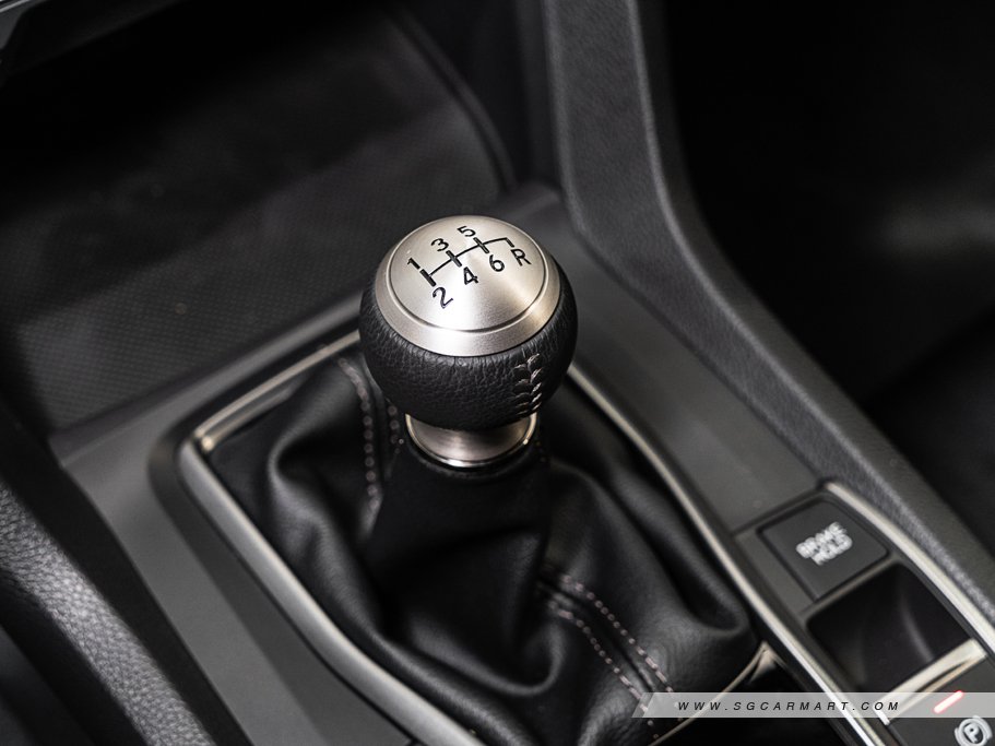 https://i.i-sgcm.com/new_cars/cars/12120/12120_g160