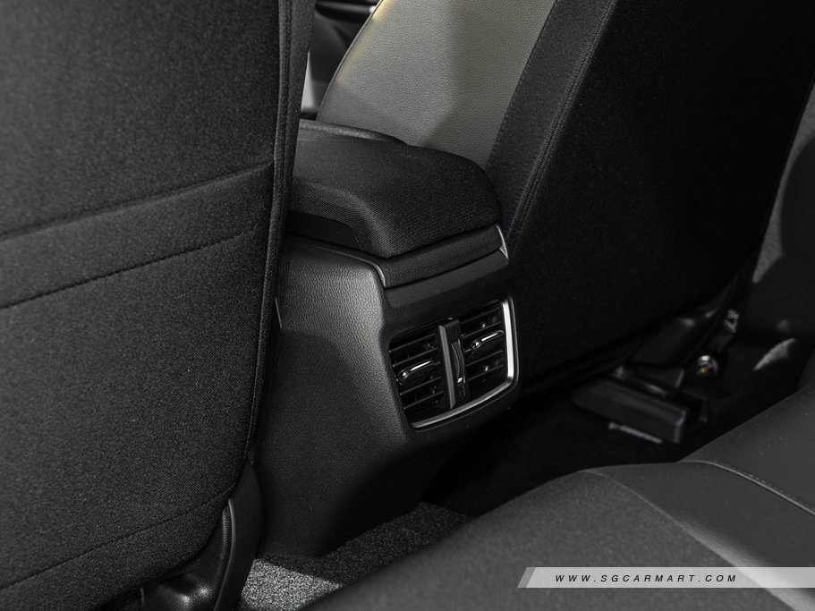 https://i.i-sgcm.com/new_cars/cars/12120/12120_g168