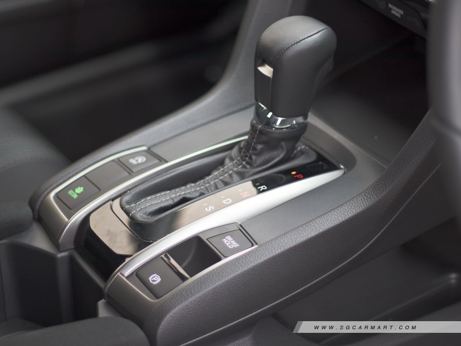 https://i.i-sgcm.com/new_cars/cars/12120/12120_g18