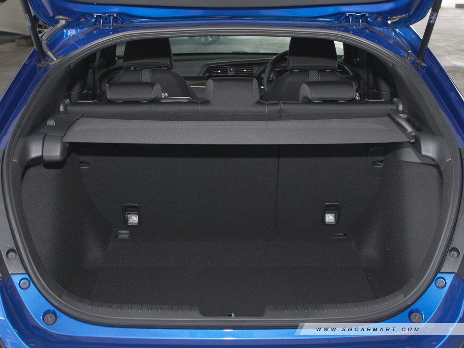 https://i.i-sgcm.com/new_cars/cars/12120/12120_g42