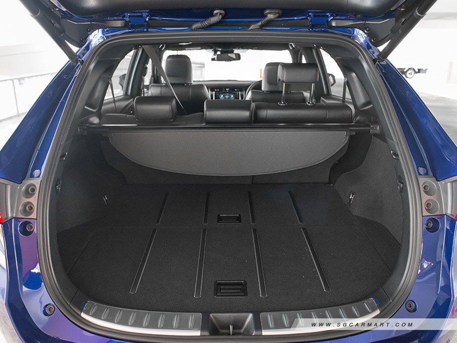https://i.i-sgcm.com/new_cars/cars/12121/12121_g22