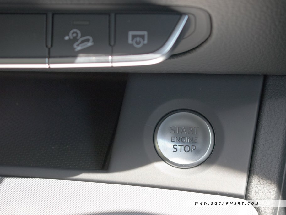 https://i.i-sgcm.com/new_cars/cars/12125/12125_g23