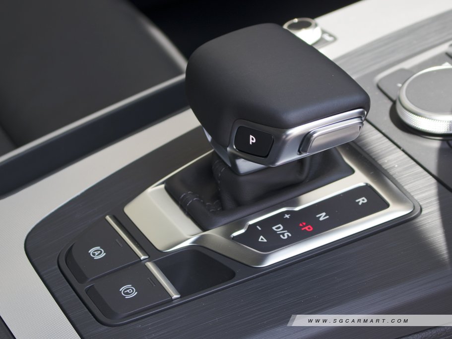 https://i.i-sgcm.com/new_cars/cars/12125/12125_g25