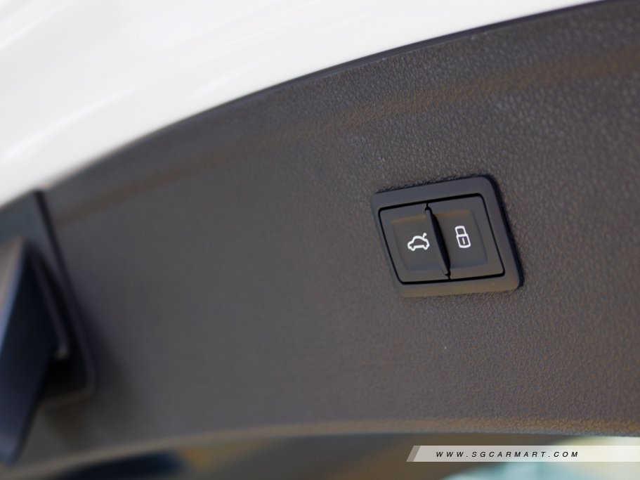 https://i.i-sgcm.com/new_cars/cars/12125/12125_g29
