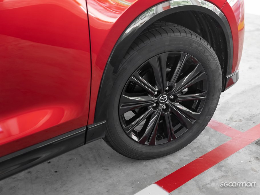https://i.i-sgcm.com/new_cars/cars/12128/12128_g56