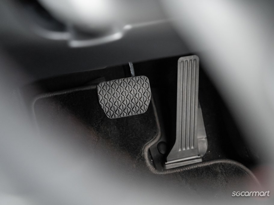 https://i.i-sgcm.com/new_cars/cars/12128/12128_g85