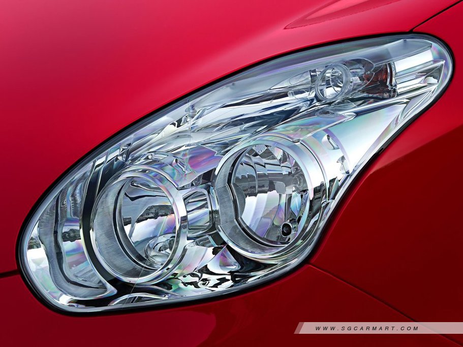 https://i.i-sgcm.com/new_cars/cars/12130/12130_g7