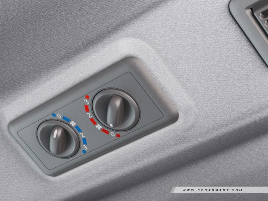 https://i.i-sgcm.com/new_cars/cars/12131/12131_g18
