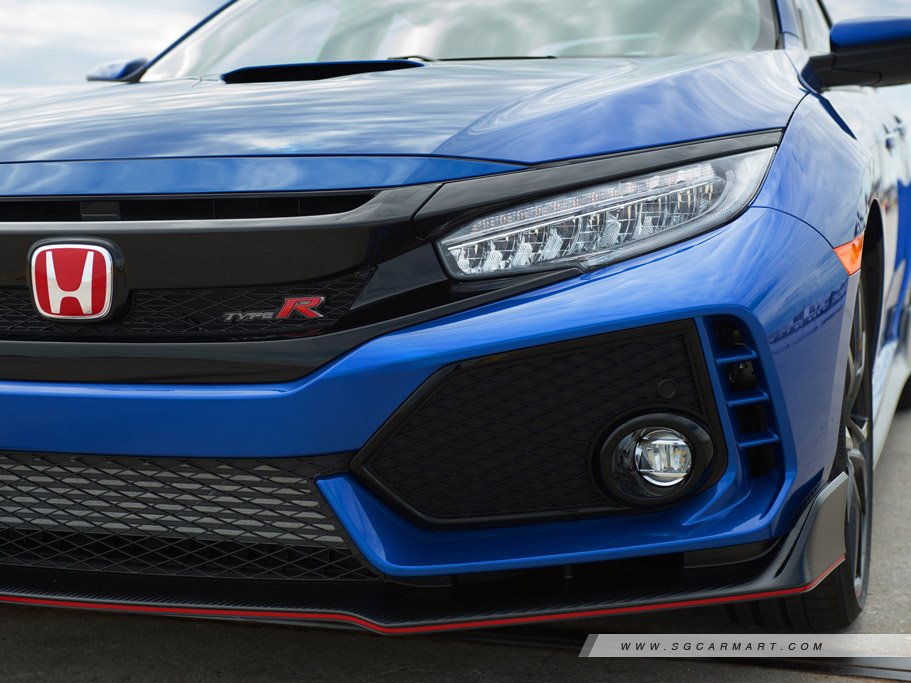 https://i.i-sgcm.com/new_cars/cars/12132/12132_g15
