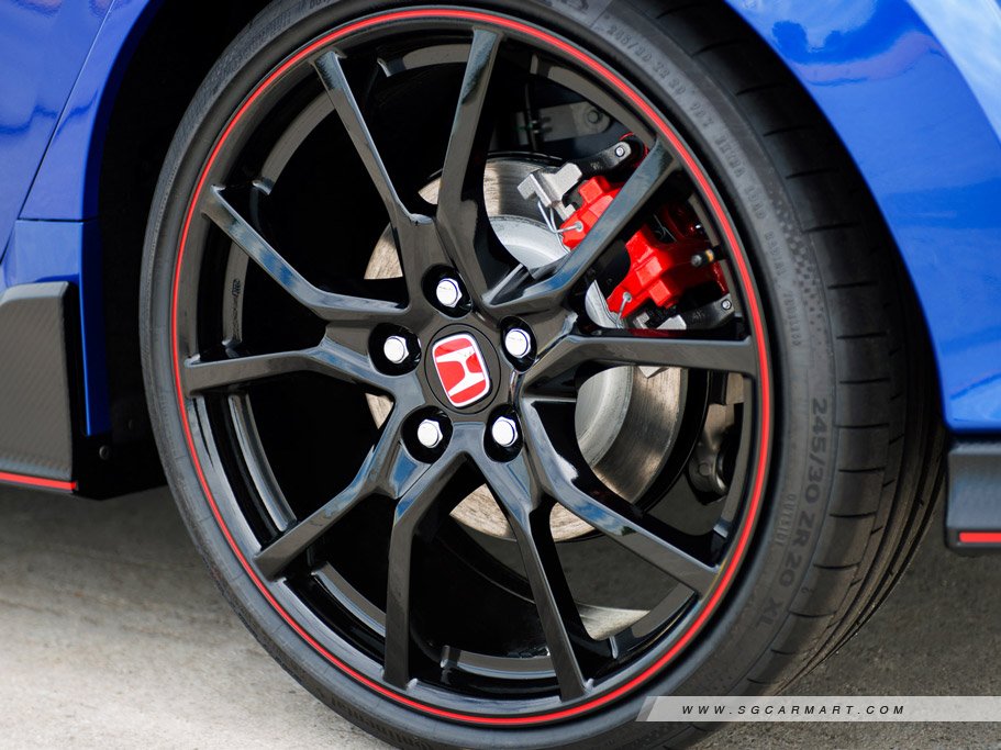 https://i.i-sgcm.com/new_cars/cars/12132/12132_g16