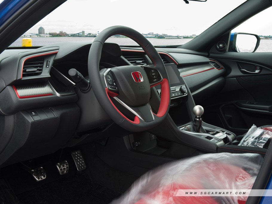 https://i.i-sgcm.com/new_cars/cars/12132/12132_g18