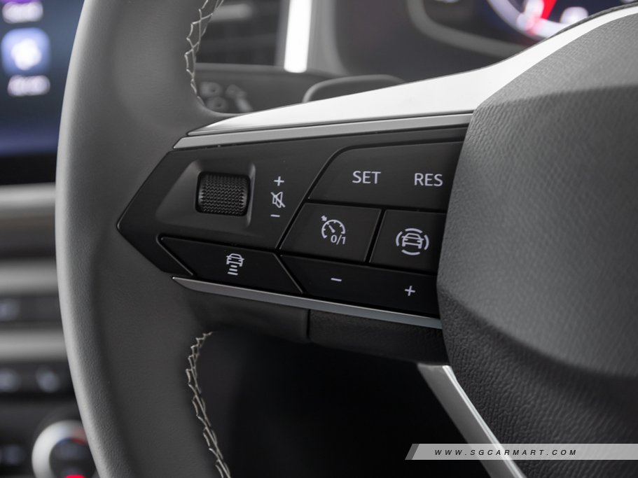 https://i.i-sgcm.com/new_cars/cars/12135/12135_g101