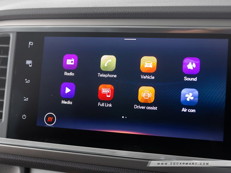 https://i.i-sgcm.com/new_cars/cars/12135/12135_g105