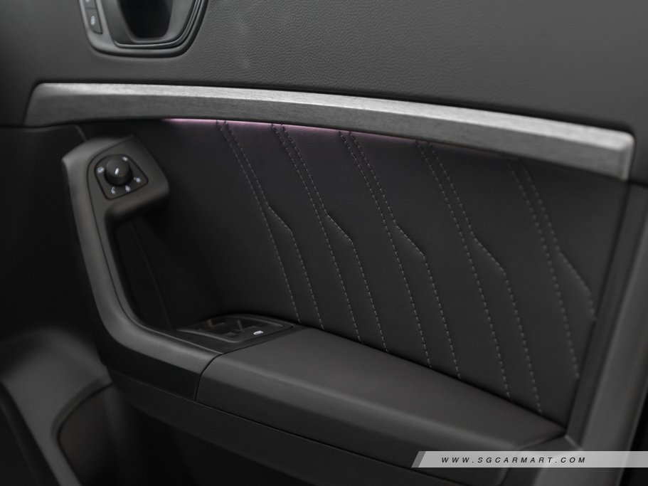 https://i.i-sgcm.com/new_cars/cars/12135/12135_g117