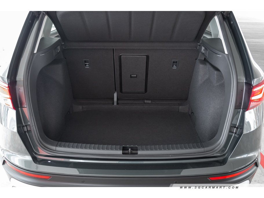 https://i.i-sgcm.com/new_cars/cars/12135/12135_g122
