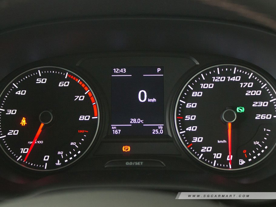 https://i.i-sgcm.com/new_cars/cars/12135/12135_g18