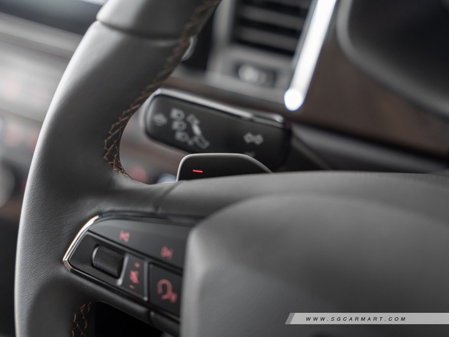 https://i.i-sgcm.com/new_cars/cars/12135/12135_g41
