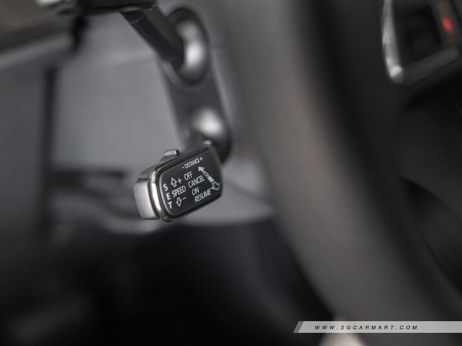 https://i.i-sgcm.com/new_cars/cars/12135/12135_g42
