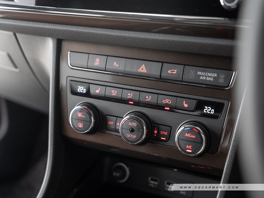 https://i.i-sgcm.com/new_cars/cars/12135/12135_g55