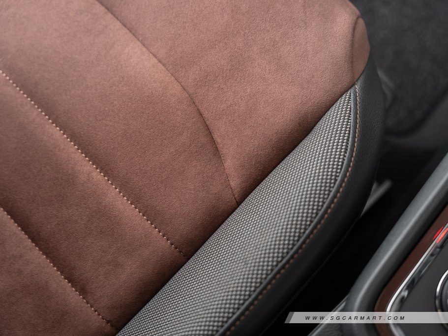 https://i.i-sgcm.com/new_cars/cars/12135/12135_g59