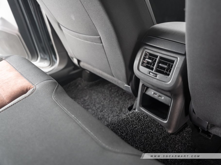 https://i.i-sgcm.com/new_cars/cars/12135/12135_g63