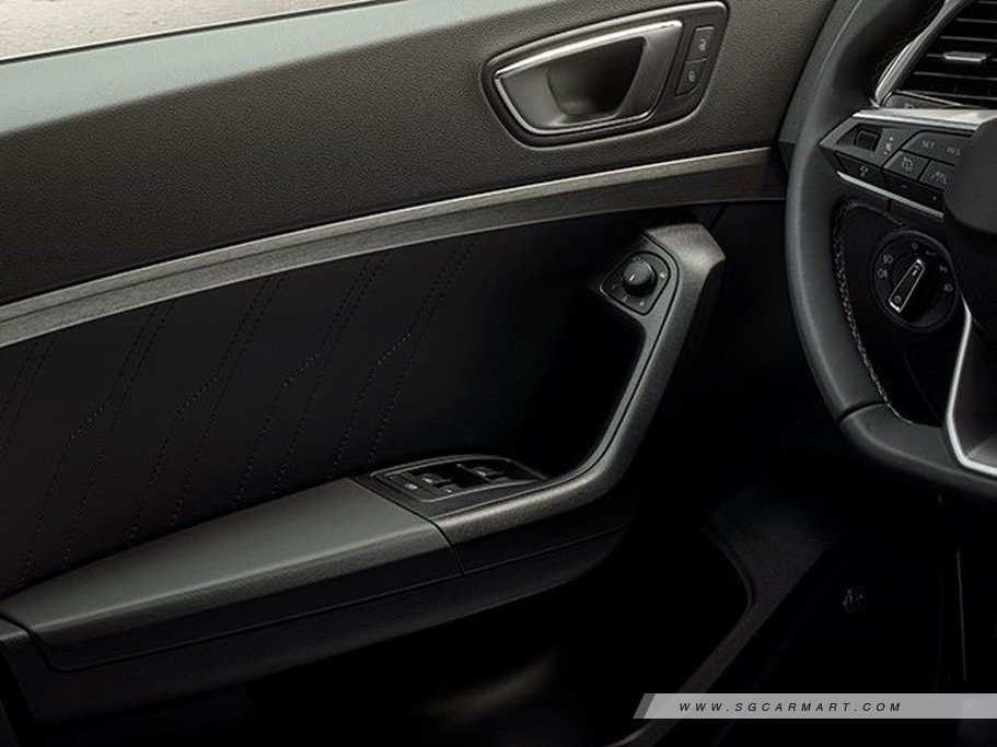https://i.i-sgcm.com/new_cars/cars/12135/12135_g78