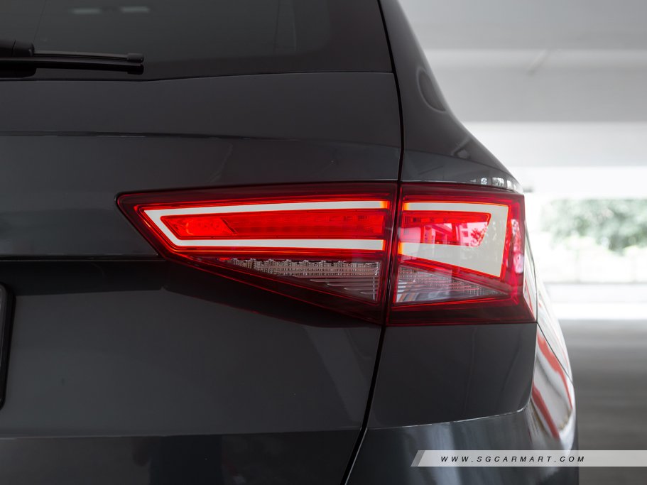 https://i.i-sgcm.com/new_cars/cars/12135/12135_g91