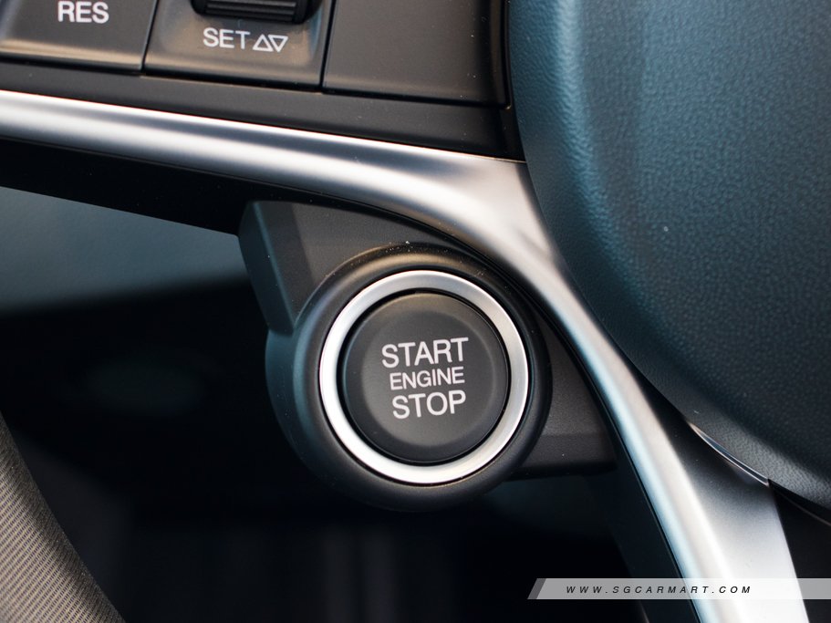 https://i.i-sgcm.com/new_cars/cars/12138/12138_g13