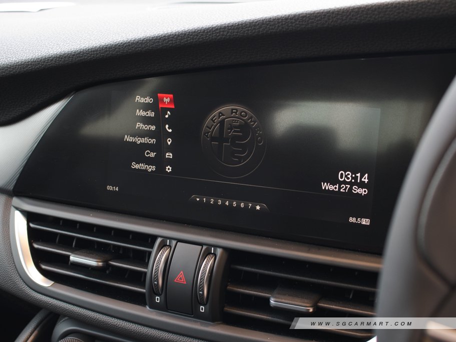 https://i.i-sgcm.com/new_cars/cars/12138/12138_g16