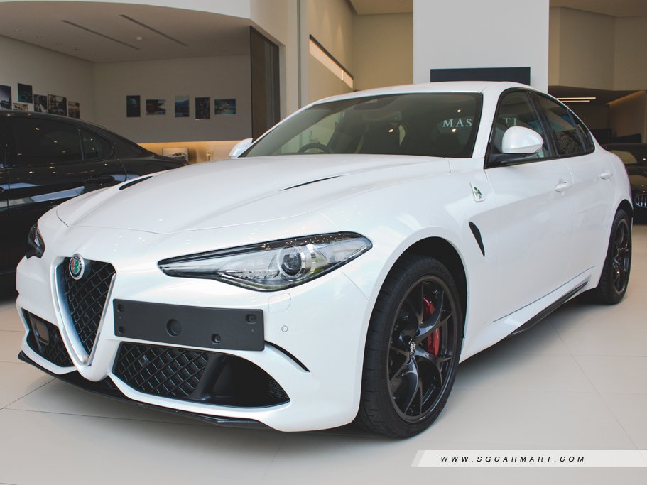 https://i.i-sgcm.com/new_cars/cars/12138/12138_g24