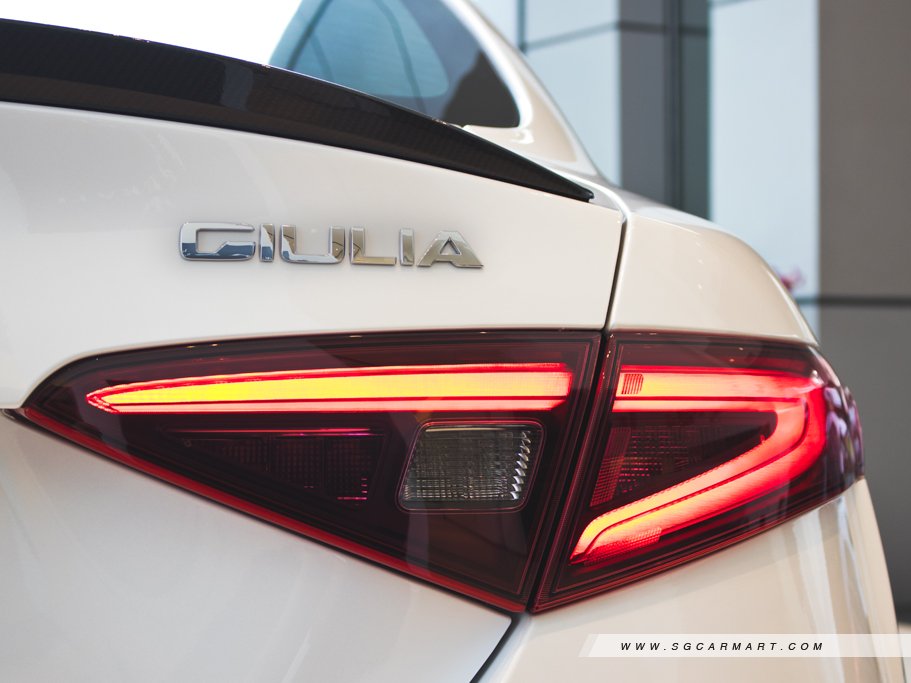 https://i.i-sgcm.com/new_cars/cars/12138/12138_g30