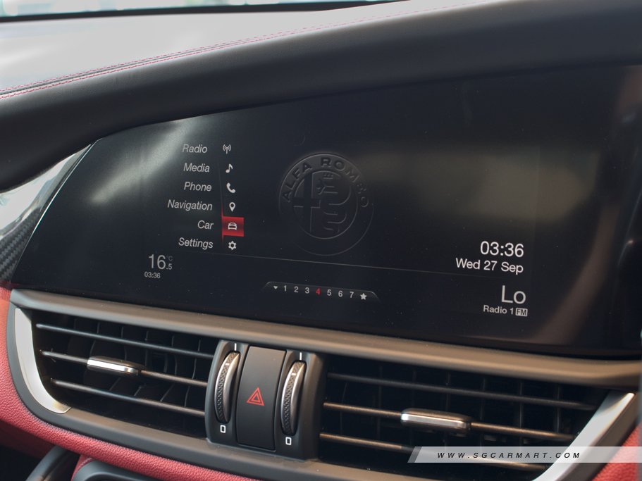 https://i.i-sgcm.com/new_cars/cars/12138/12138_g40