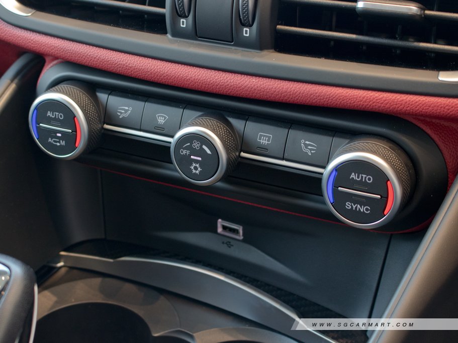 https://i.i-sgcm.com/new_cars/cars/12138/12138_g41