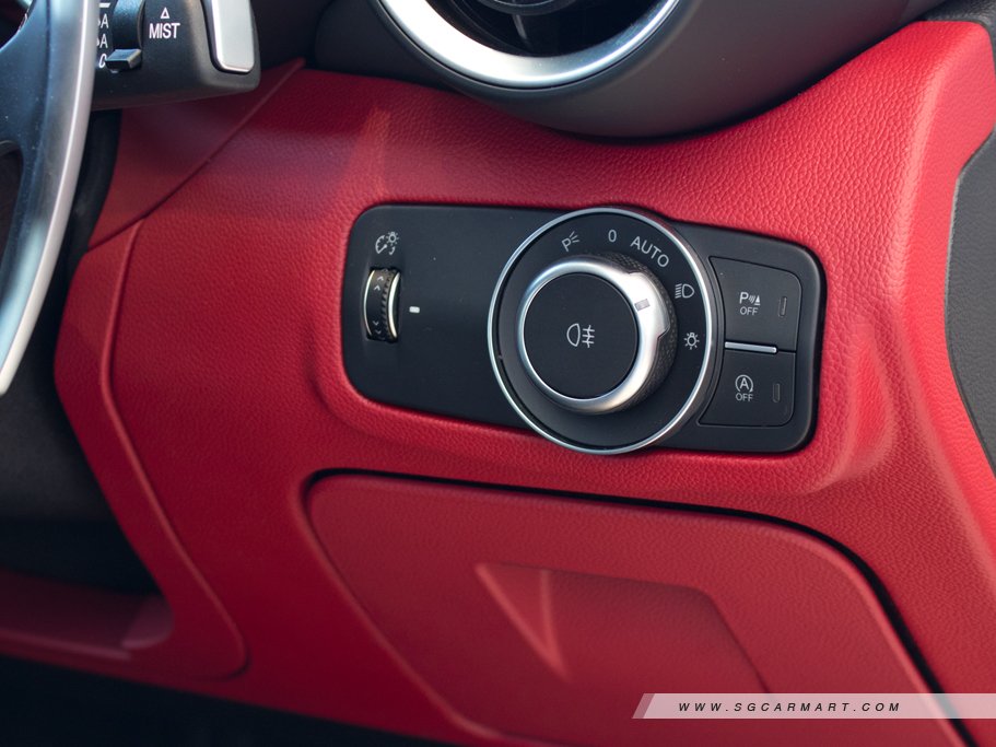 https://i.i-sgcm.com/new_cars/cars/12138/12138_g44