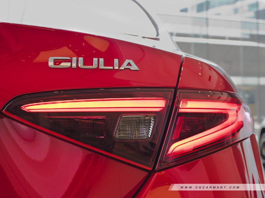 https://i.i-sgcm.com/new_cars/cars/12138/12138_g8