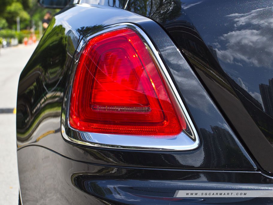 https://i.i-sgcm.com/new_cars/cars/12141/12141_g18