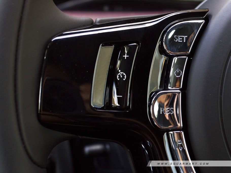 https://i.i-sgcm.com/new_cars/cars/12141/12141_g23