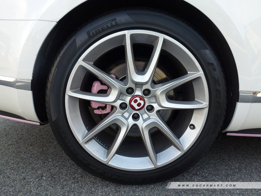 https://i.i-sgcm.com/new_cars/cars/12142/12142_g6