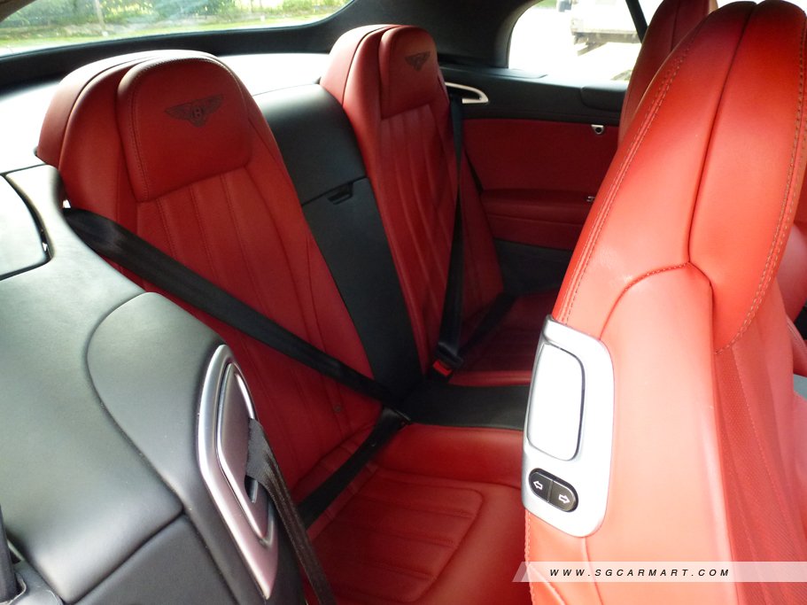https://i.i-sgcm.com/new_cars/cars/12142/12142_g8